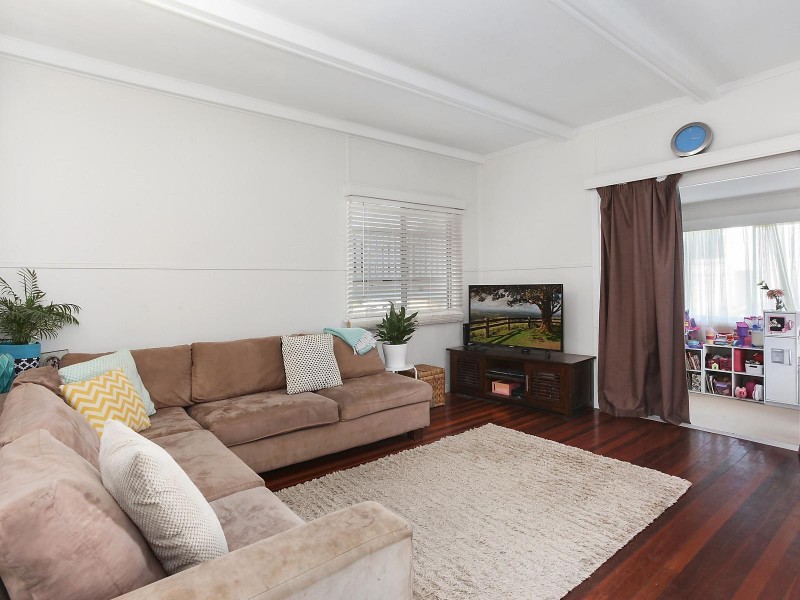 222 Cypress Terrace, Palm Beach QLD 4221