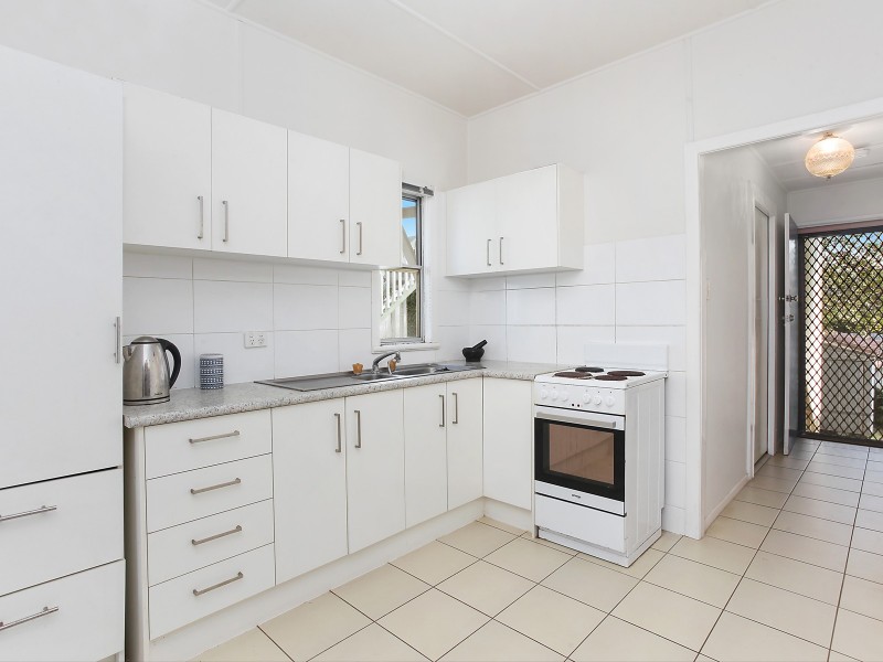 222 Cypress Terrace, Palm Beach QLD 4221