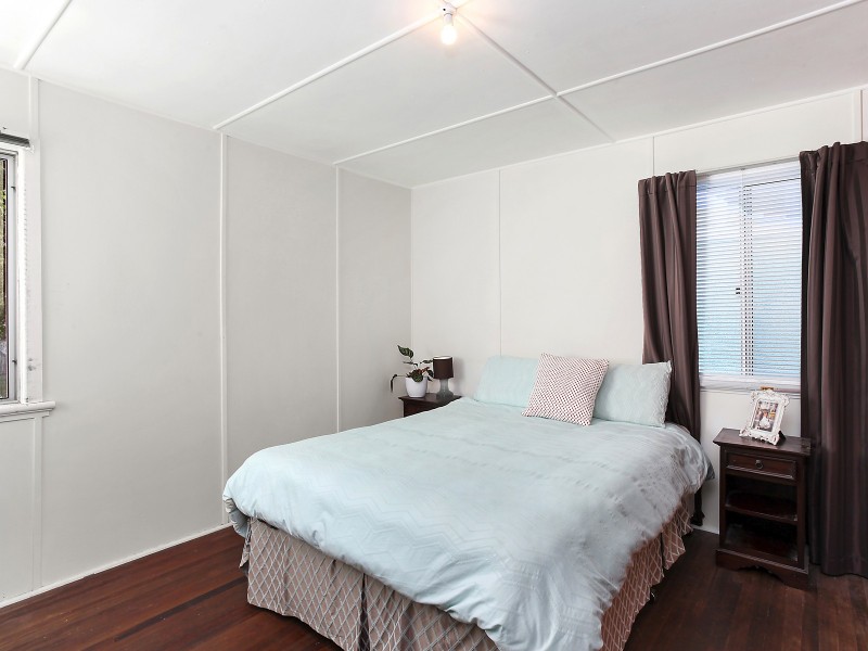 222 Cypress Terrace, Palm Beach QLD 4221