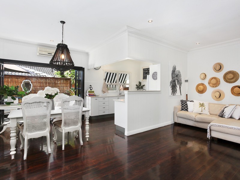 1/84 Third Avenue, Palm Beach QLD 4221