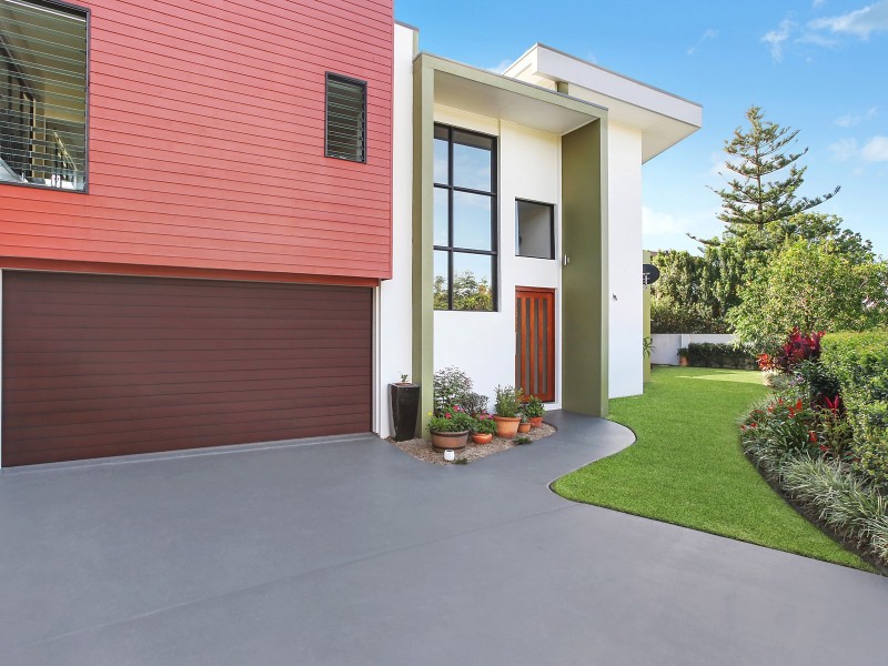 3 Cormack Place, Currumbin Waters QLD 4223