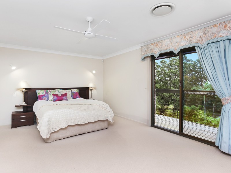 8 Wirildar Drive, Elanora QLD 4221