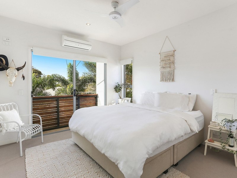 2/7 Second Avenue, Palm Beach QLD 4221