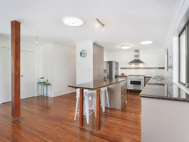 2 Daffodil Street, Tallebudgera QLD 4228