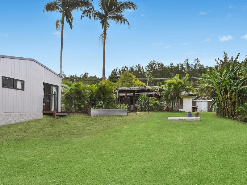 2 Daffodil Street, Tallebudgera QLD 4228