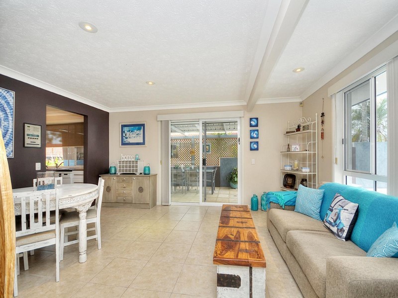 55 Jarrahdale Drive, Elanora QLD 4221