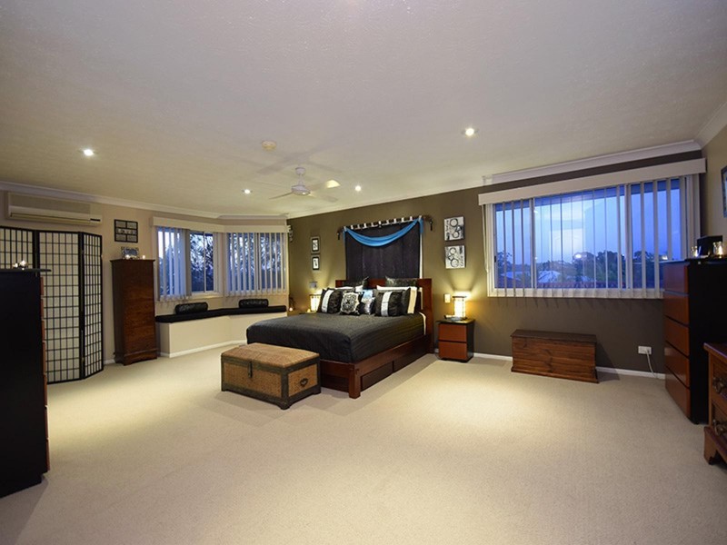 55 Jarrahdale Drive, Elanora QLD 4221