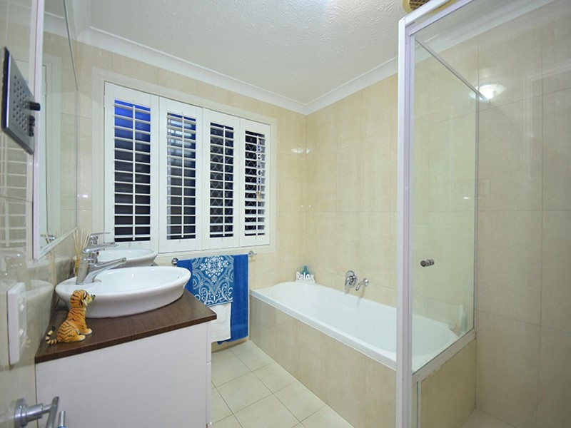 55 Jarrahdale Drive, Elanora QLD 4221
