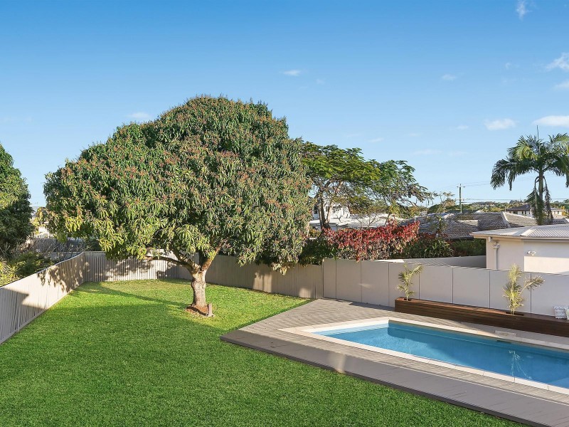 48 Fifteenth Avenue, Palm Beach QLD 4221