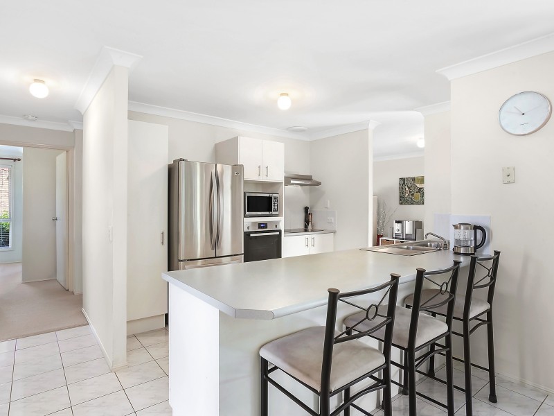 10 Cosmos Court, Elanora QLD 4221