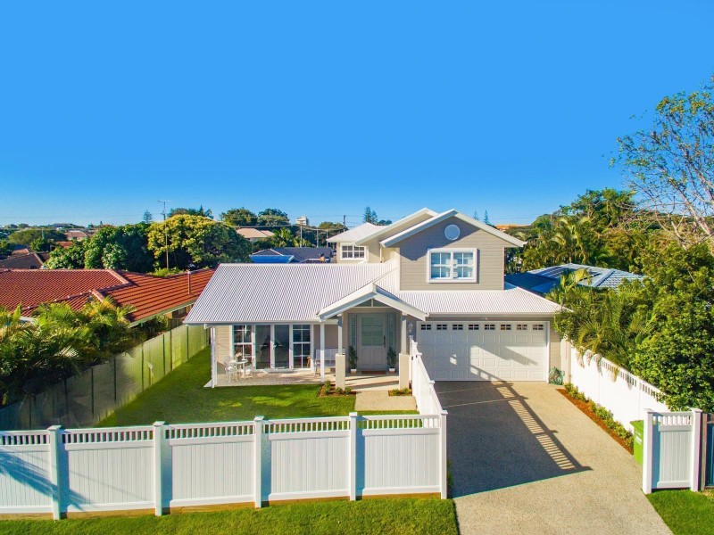 25 Denawen Street, Palm Beach QLD 4221