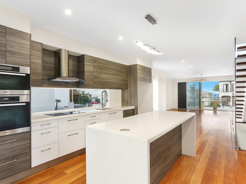 1/36 Jefferson Lane, Palm Beach QLD 4221