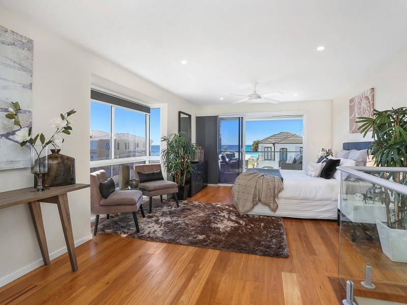 1/36 Jefferson Lane, Palm Beach QLD 4221