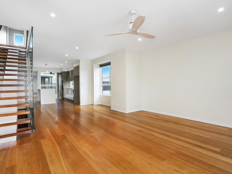 1/36 Jefferson Lane, Palm Beach QLD 4221