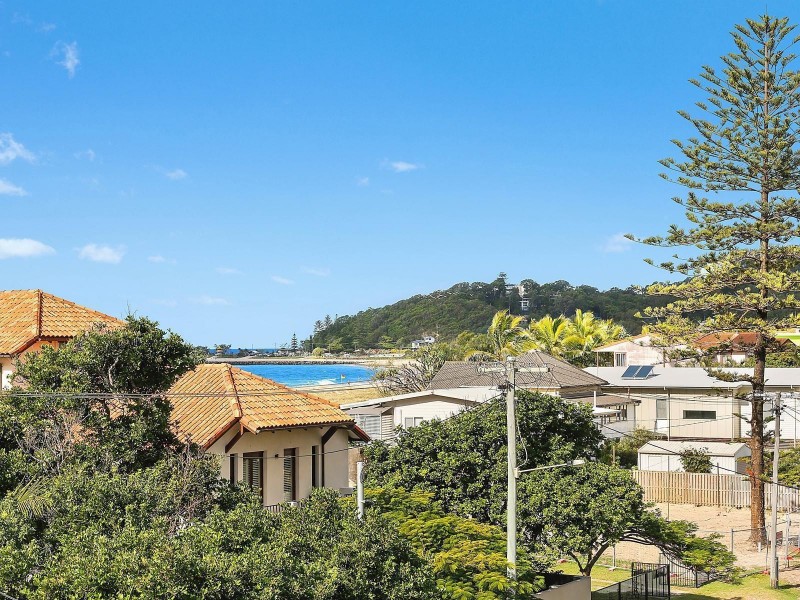 1/36 Jefferson Lane, Palm Beach QLD 4221
