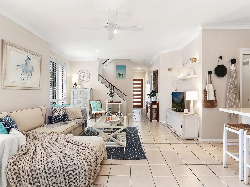 1/1246 Gold Coast Highway, Palm Beach QLD 4221