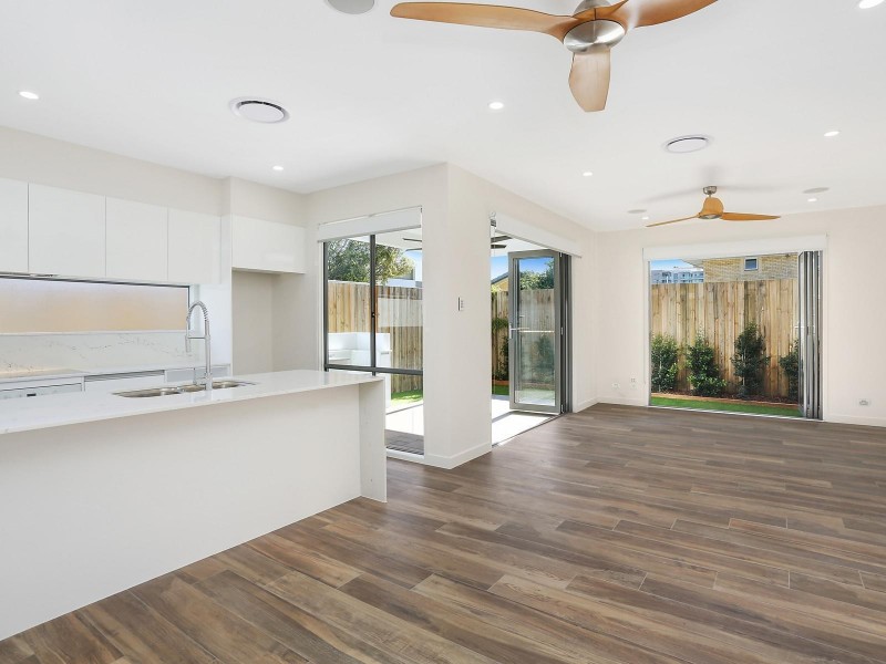 2/3 Second Avenue, Palm Beach QLD 4221