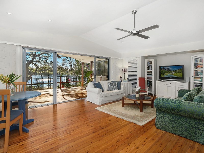 60 Laguna Avenue, Palm Beach QLD 4221