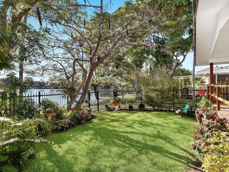 60 Laguna Avenue, Palm Beach QLD 4221