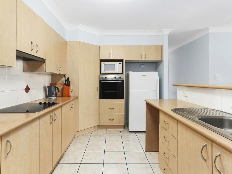 2/3 Rosewater Crescent, Tugun QLD 4224