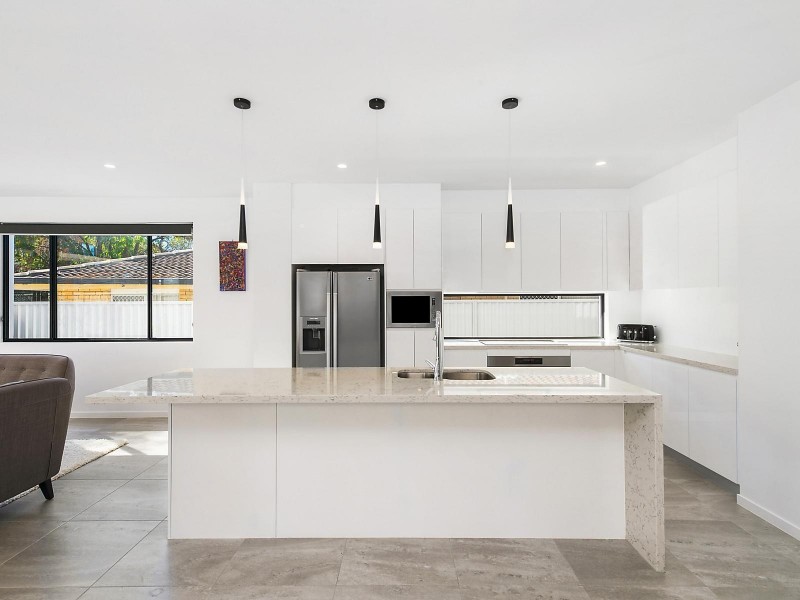 2/7 Boodera Road, Palm Beach QLD 4221