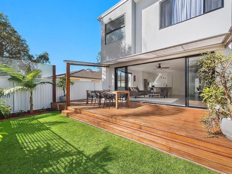 2/7 Boodera Road, Palm Beach QLD 4221