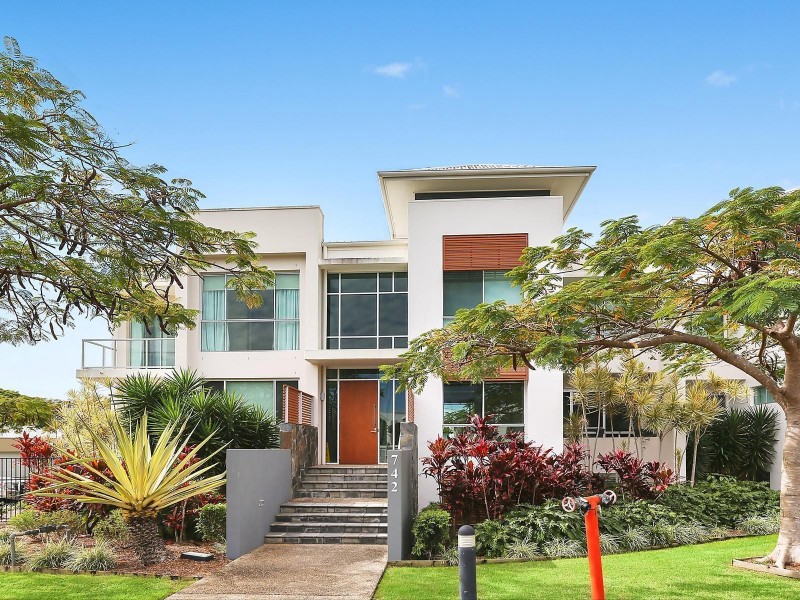 3/742 Peninsula Drive, Robina QLD 4226