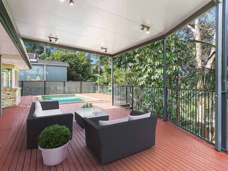 12 Jarrahdale Drive, Elanora QLD 4221