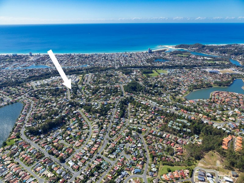 12 Jarrahdale Drive, Elanora QLD 4221