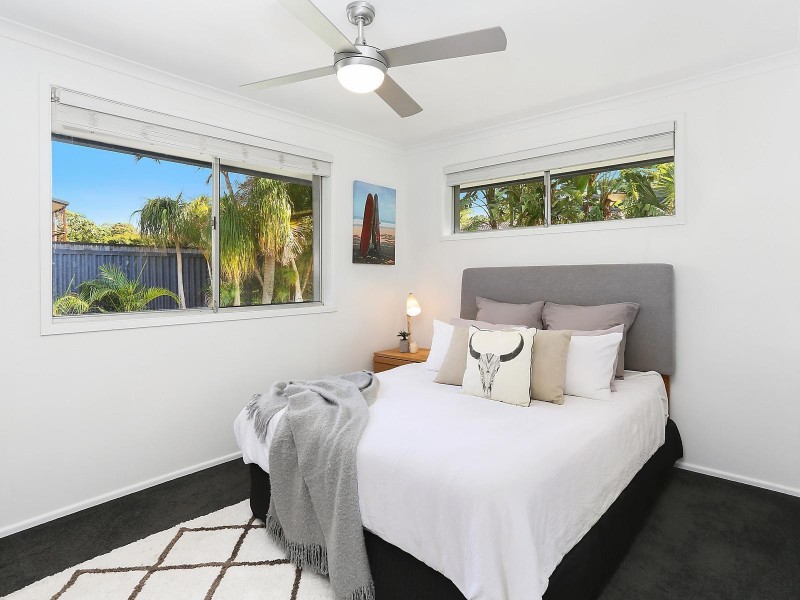 213 Mallawa Drive, Palm Beach QLD 4221