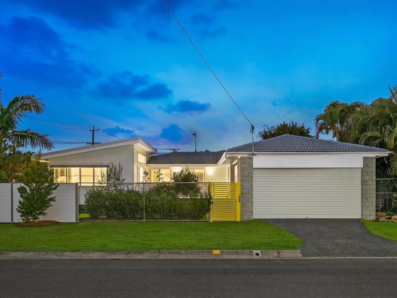 16 Elizabeth Street, Currumbin Waters QLD 4223