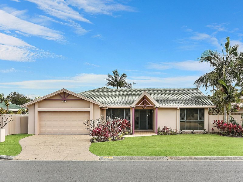 38 Newport Drive, Robina QLD 4226