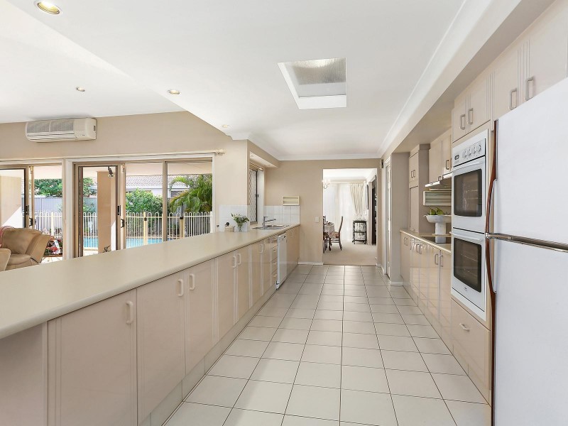 38 Newport Drive, Robina QLD 4226