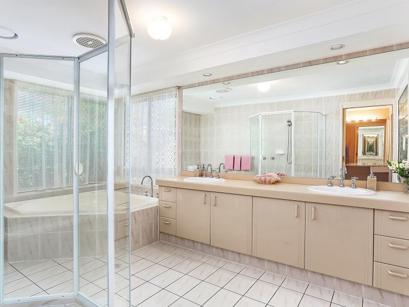 38 Newport Drive, Robina QLD 4226