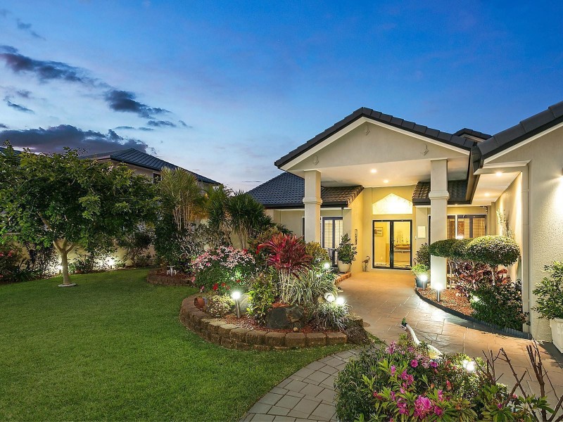 13 Kuranda Drive, Robina QLD 4226