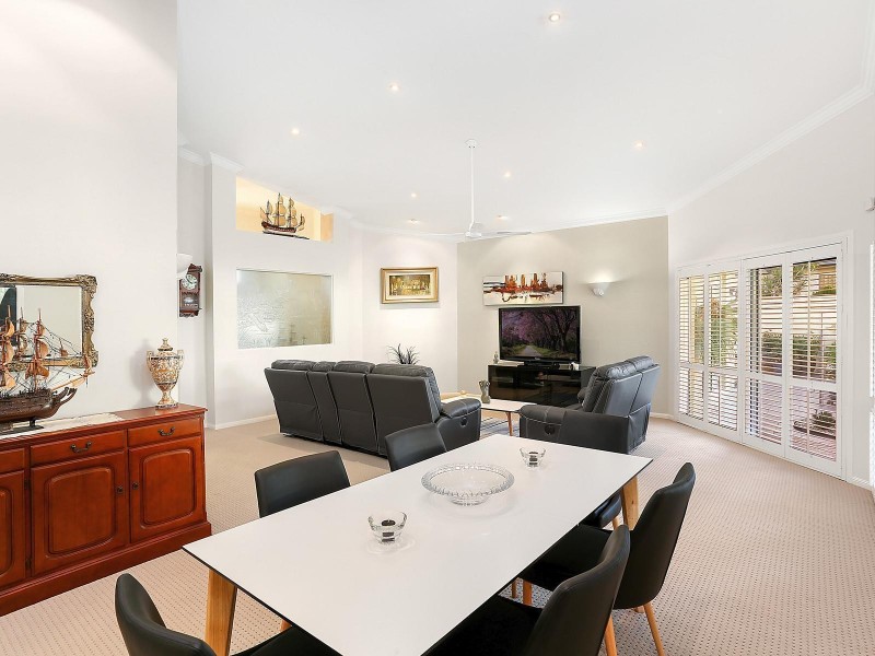 13 Kuranda Drive, Robina QLD 4226