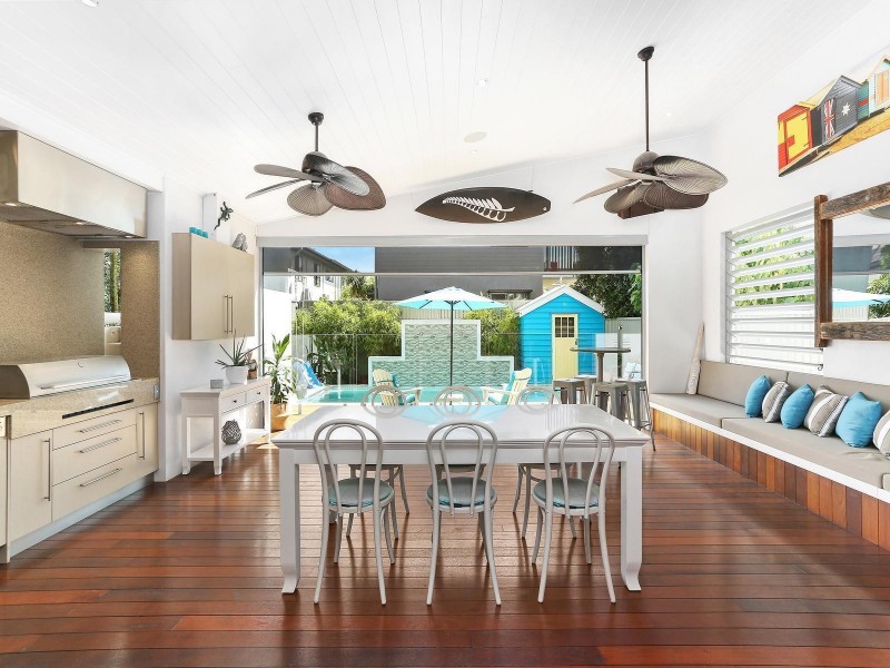 9 Sportsman Avenue, Mermaid Beach QLD 4218
