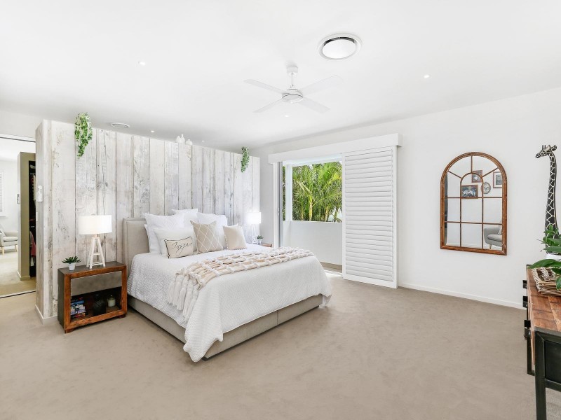 9 Sportsman Avenue, Mermaid Beach QLD 4218
