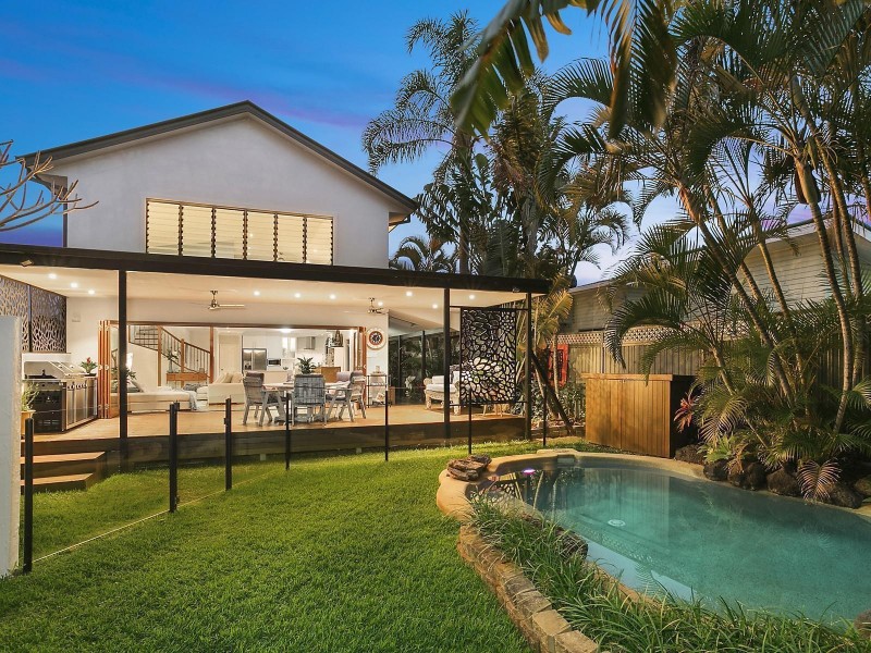 16 Bondi Avenue, Mermaid Beach QLD 4218