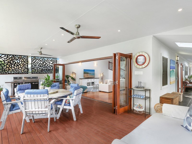 16 Bondi Avenue, Mermaid Beach QLD 4218