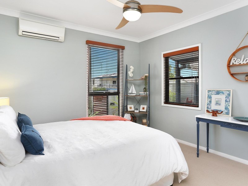 16 Bondi Avenue, Mermaid Beach QLD 4218