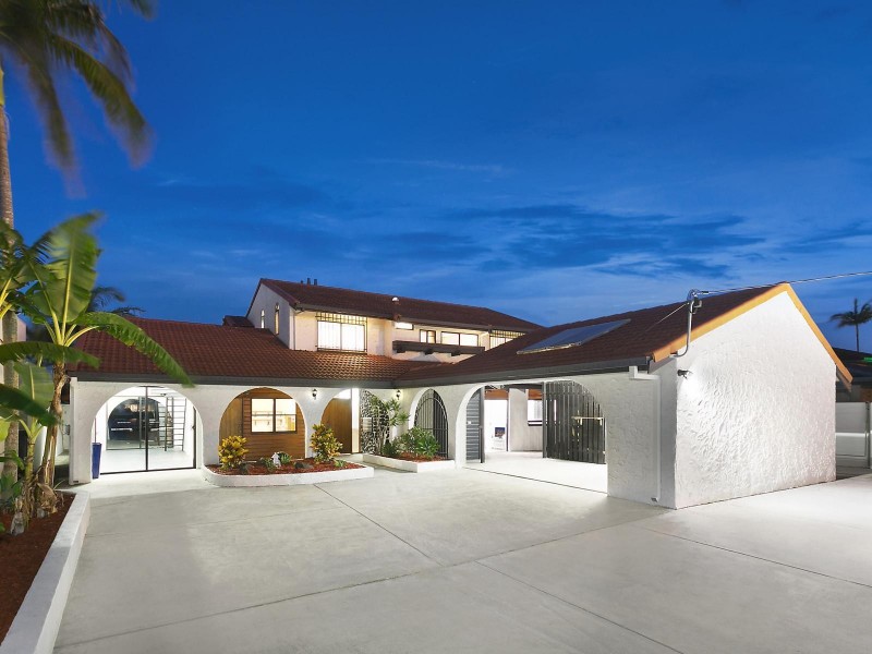 86 Mallawa Drive, Palm Beach QLD 4221