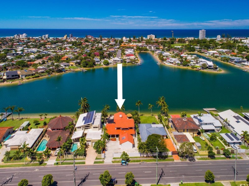 86 Mallawa Drive, Palm Beach QLD 4221