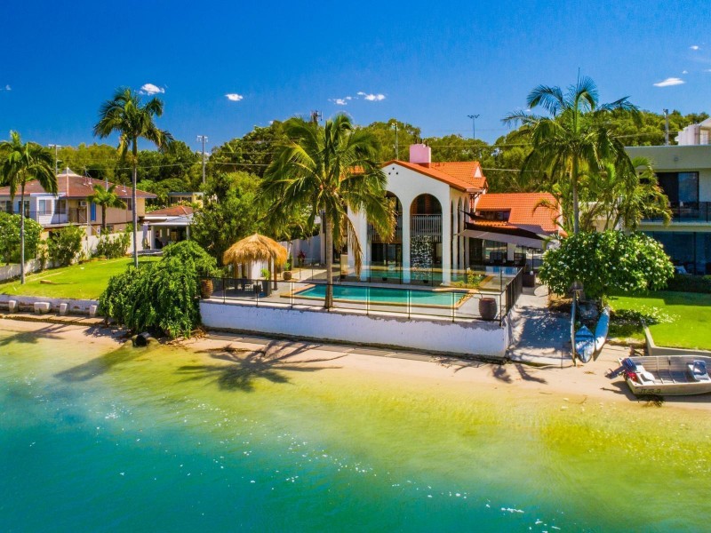 86 Mallawa Drive, Palm Beach QLD 4221