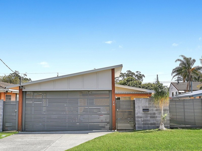 24 Leyte Avenue, Palm Beach QLD 4221