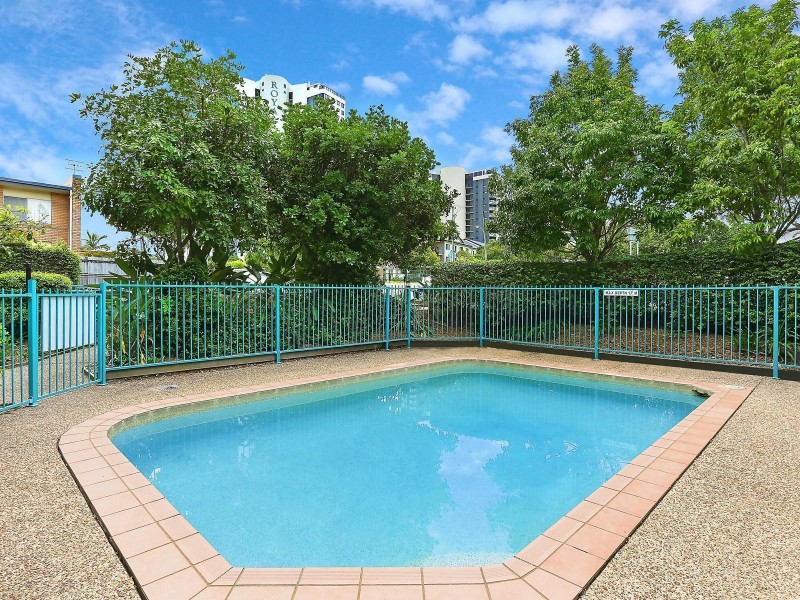 9/1028 Gold Coast Highway, Palm Beach QLD 4221
