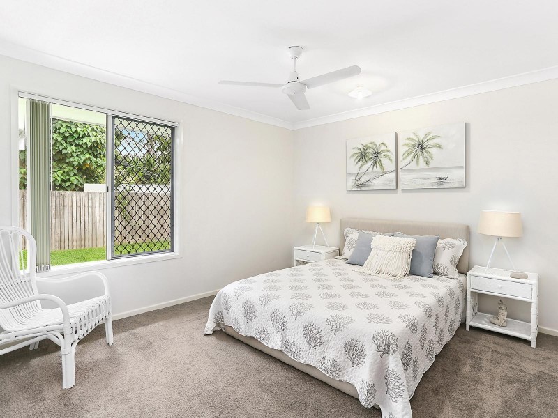 19 Flores Avenue, Palm Beach QLD 4221
