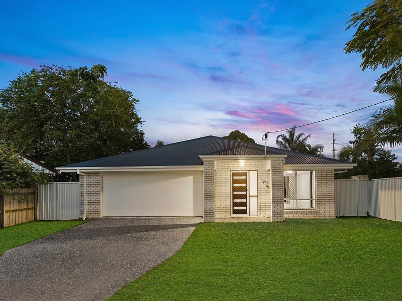 19 Flores Avenue, Palm Beach QLD 4221