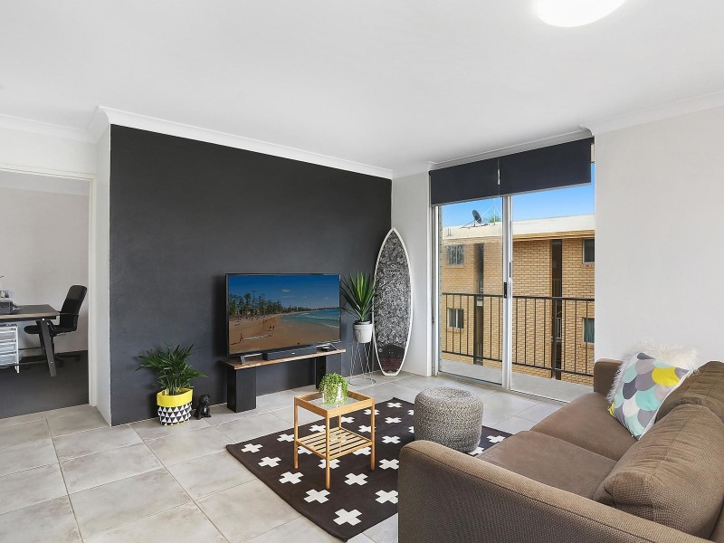 4/1398 Gold Coast Highway, Palm Beach QLD 4221