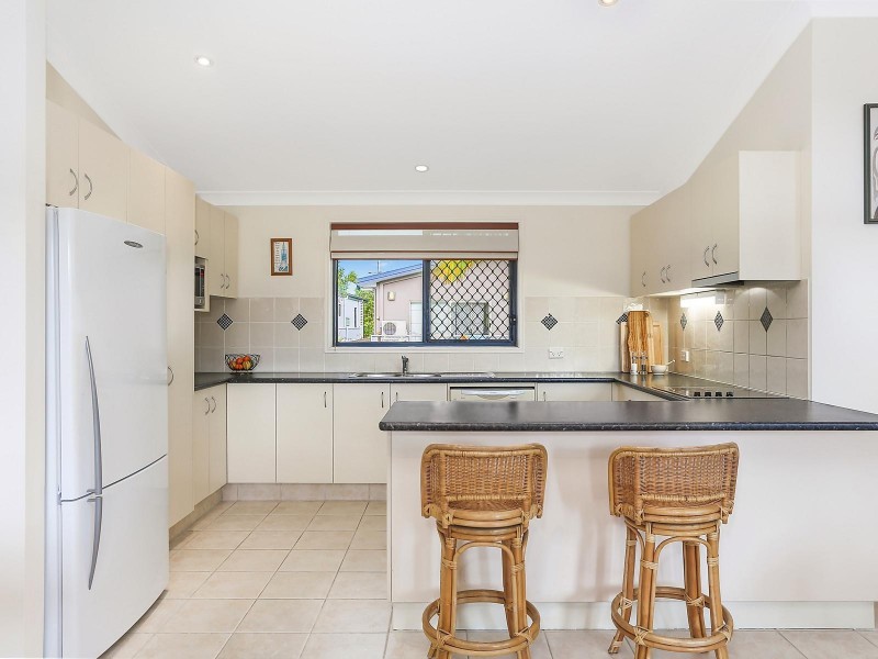 2/32 Leyte Avenue, Palm Beach QLD 4221